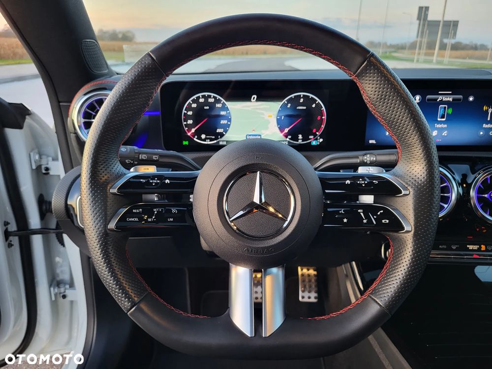 Mercedes-Benz CLA 220 d AMG Line 8G-DCT - 20