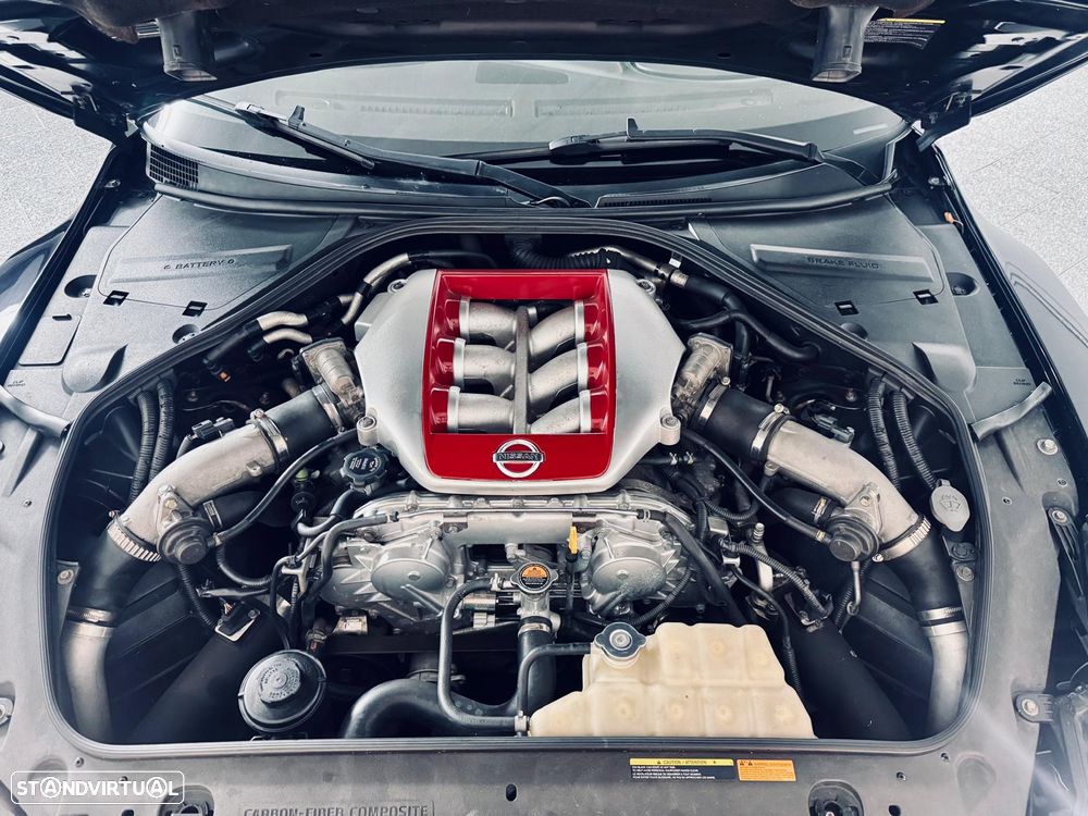 Nissan GT-R 3.8 V6 Black Edition - 23