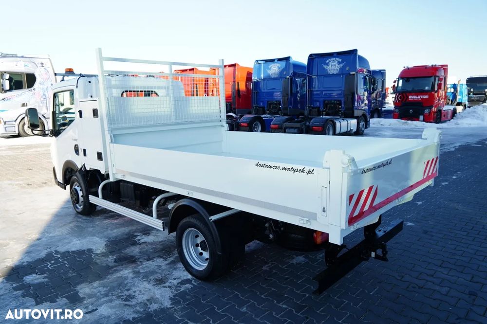 Renault MAXITY 140 / BALATĂ / DOUĂ TRANSPORTURI / MANUALĂ / 3 LOCURI / - 7