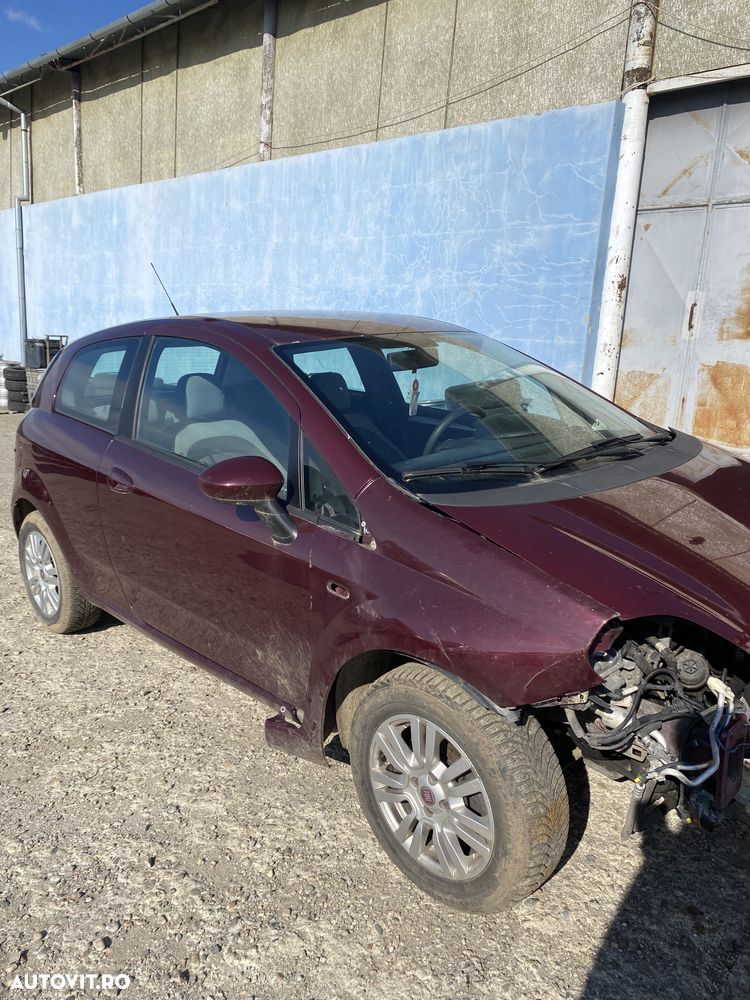 Dezmembrez piese Fiat Grande Punto 2011 - 3