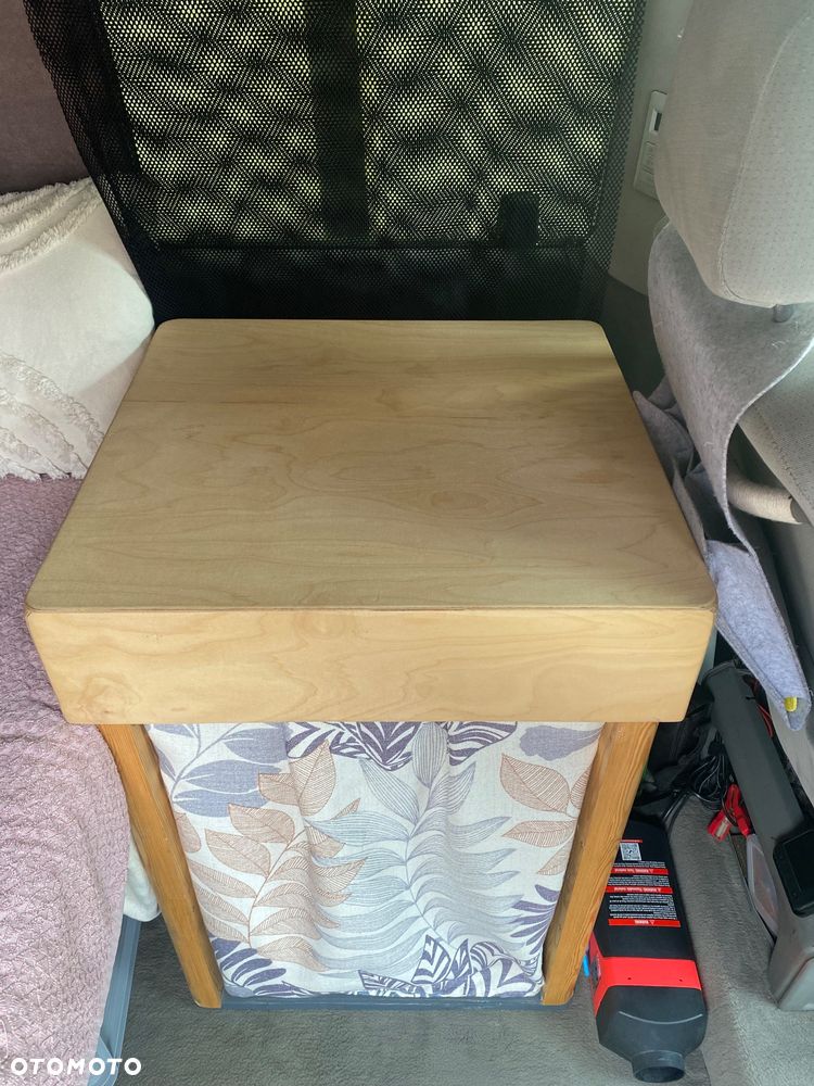 Volkswagen Caravelle - 22
