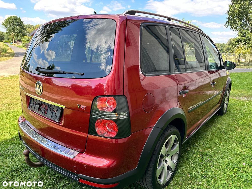 Volkswagen Touran 1.4 TSI DSG Cross - 8