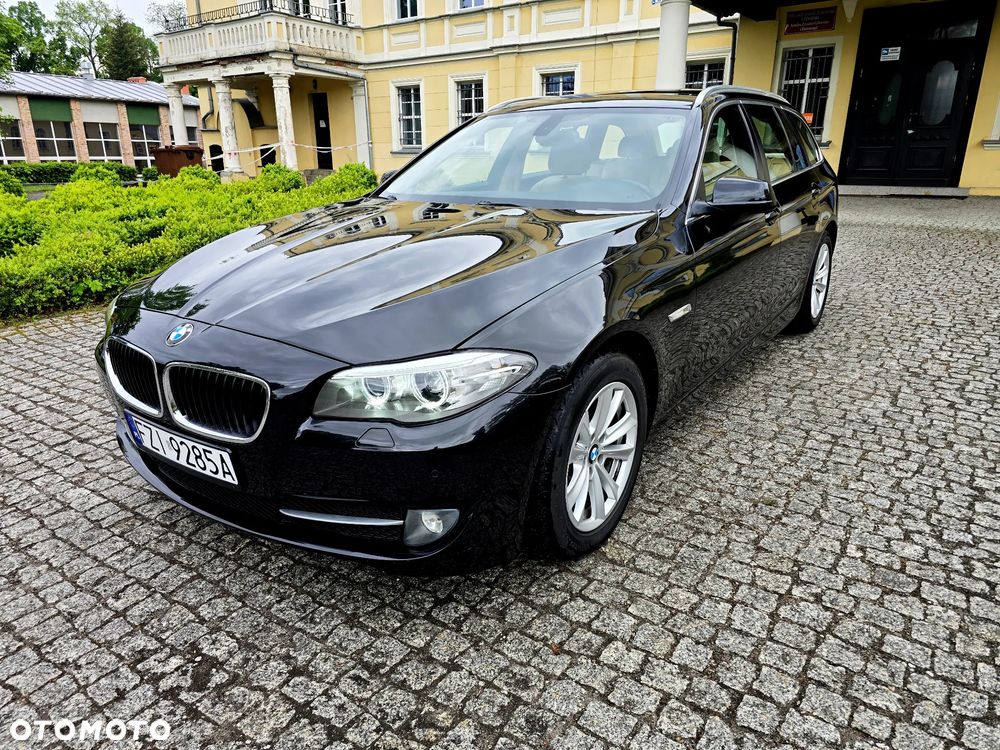 BMW Seria 5 520i Luxury Line - 1