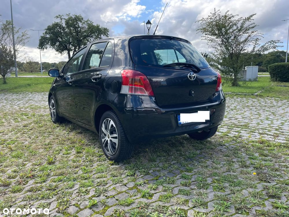 Toyota Yaris - 5