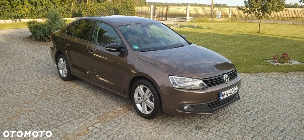 Volkswagen Jetta 1.4 TSI Match - 8