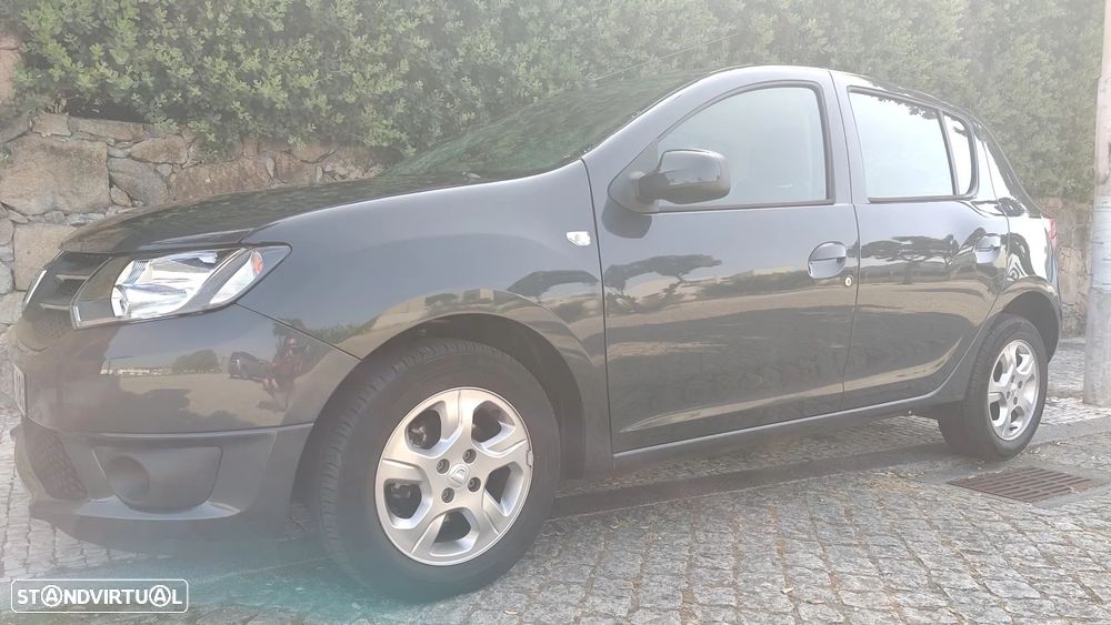 Dacia Sandero 2016 photo 2
