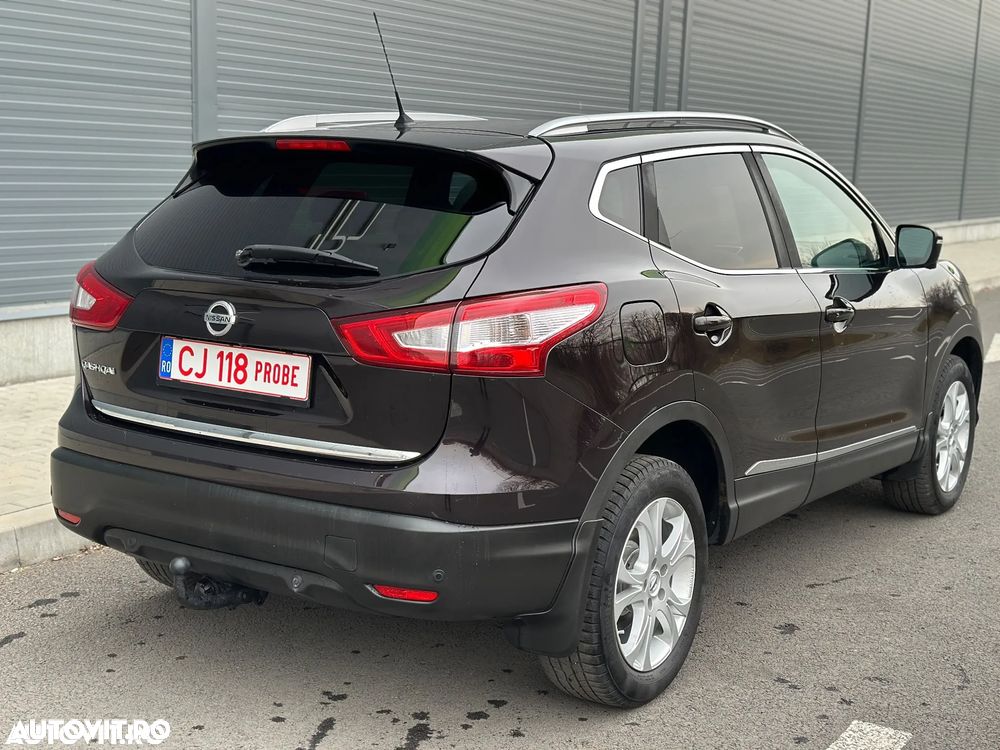 Nissan Qashqai 1.6 DCI 4 x 4 DPF tekna - 18