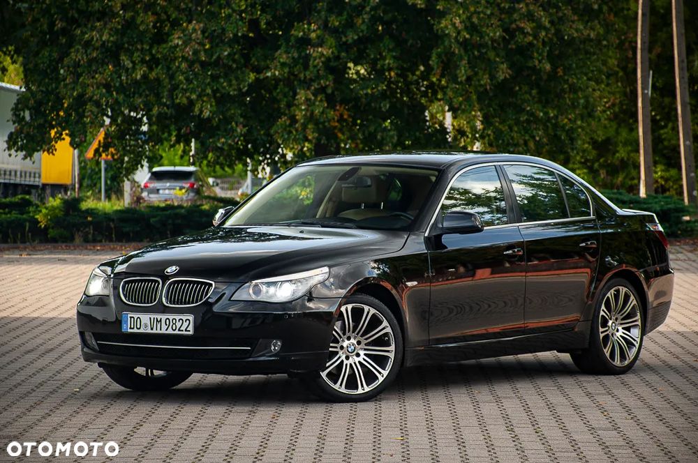 BMW Seria 5 525d - 13
