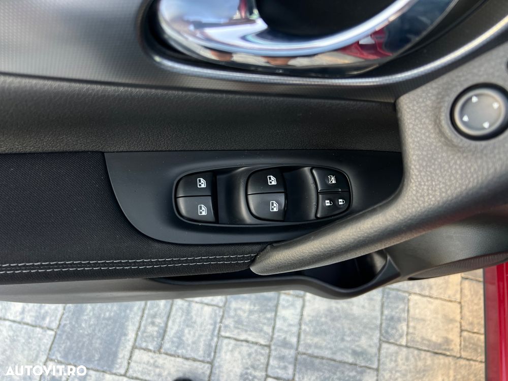 Nissan Qashqai 1.6 DCI TEKNA - 18
