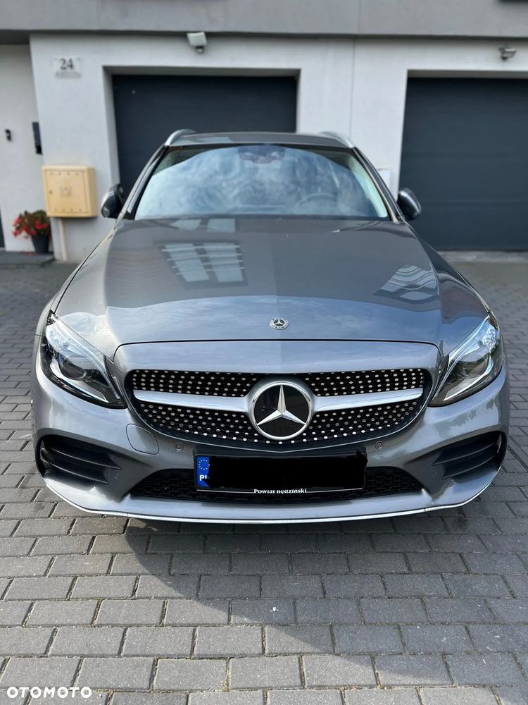 Mercedes-Benz Klasa C 220 d 4Matic T 9G-TRONIC AMG Line - 2