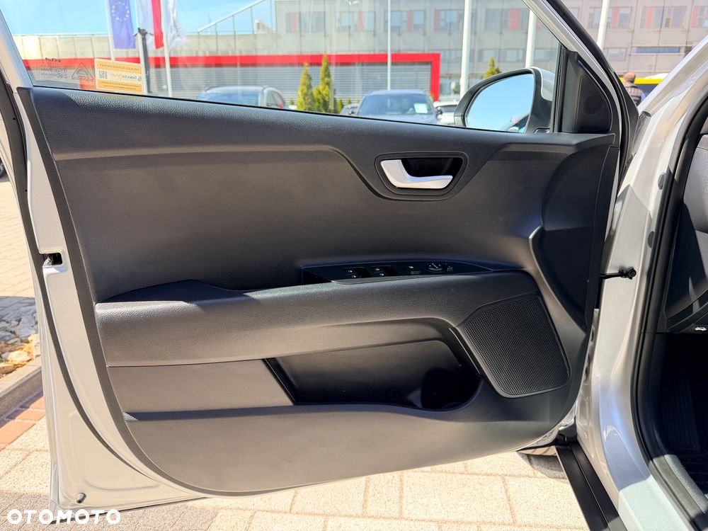 Kia Stonic 1.2 M - 24
