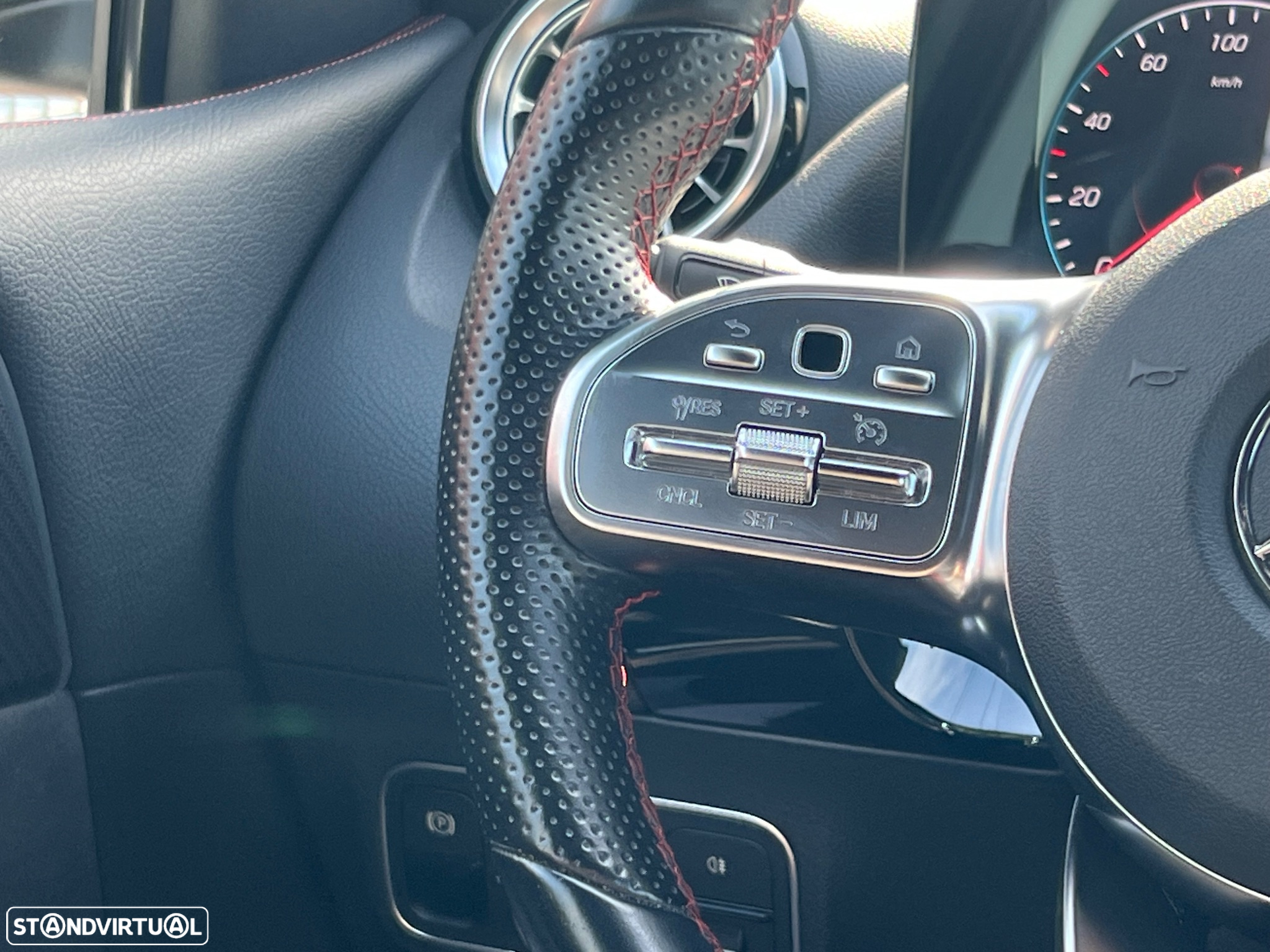 Mercedes-Benz B 250 e AMG Line - 21
