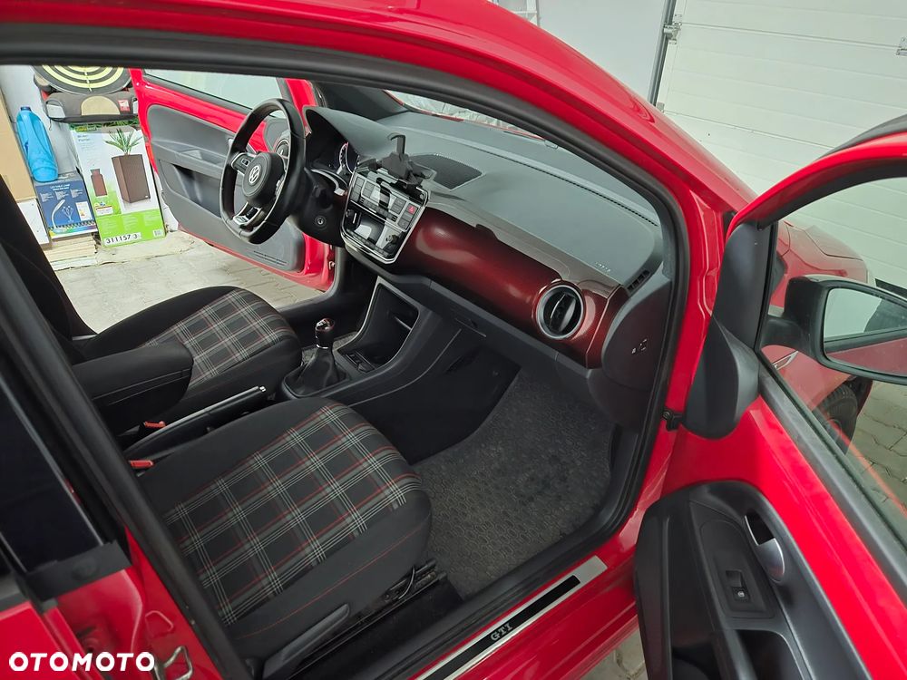 Volkswagen up! - 30