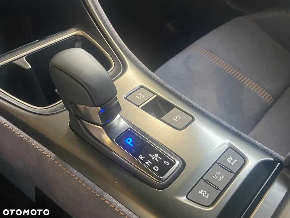 Lexus LBX 1.5 Hybrid Cool - 16