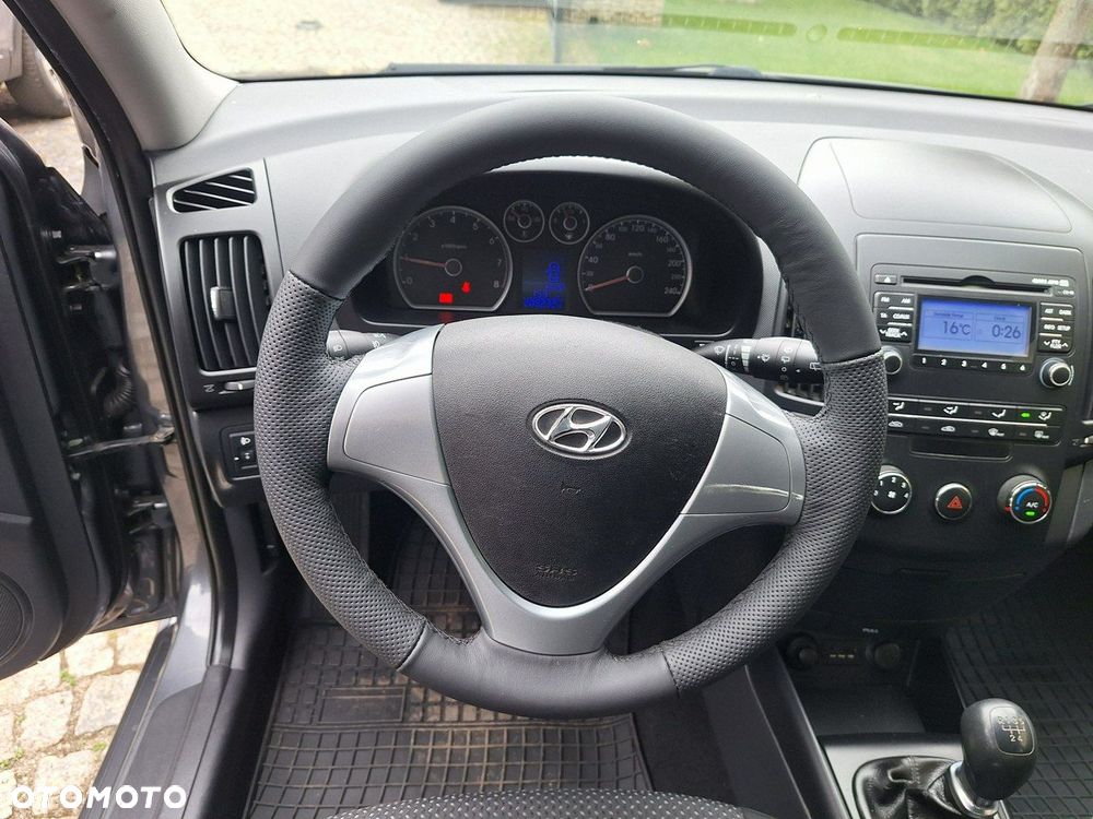 Hyundai i30 1.4 FIFA WM Edition - 11
