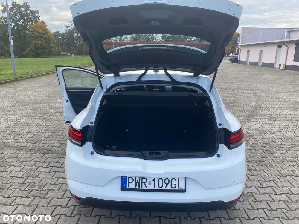 Renault Megane 1.5 Blue dCi Zen - 17