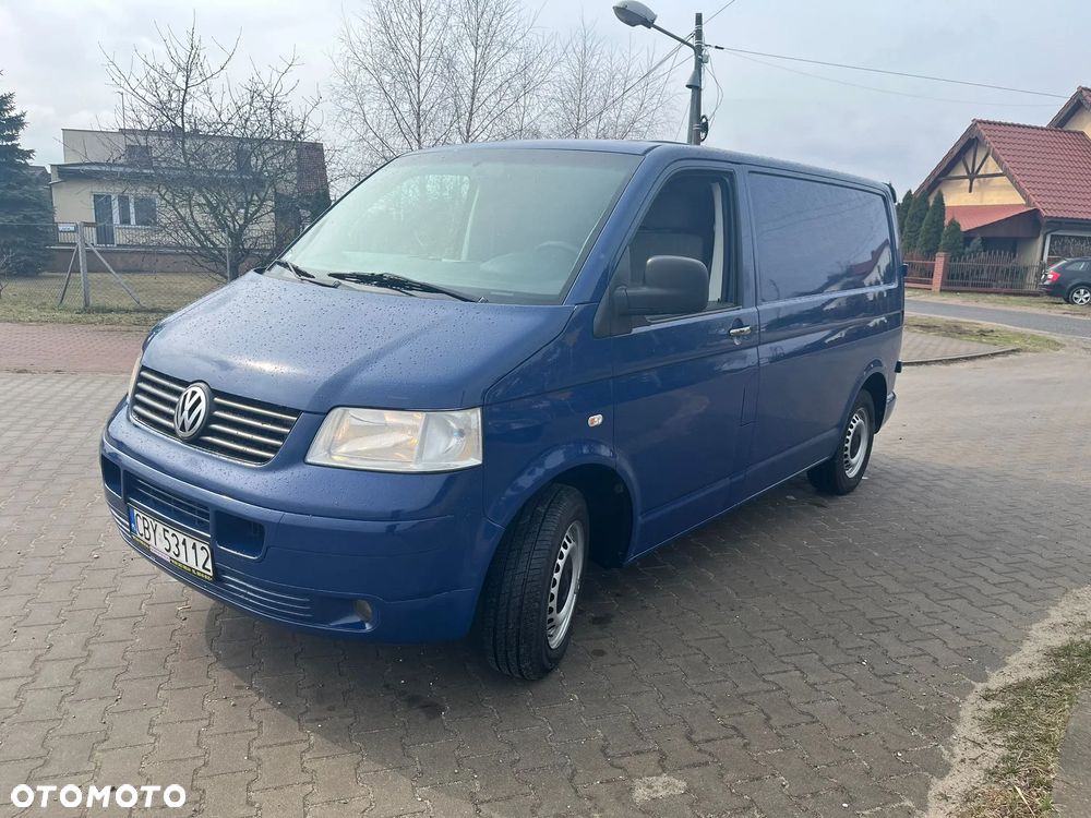 Volkswagen Transporter T5 - 1