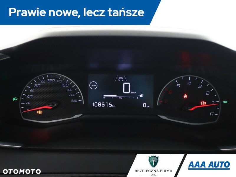 Peugeot 208 - 13