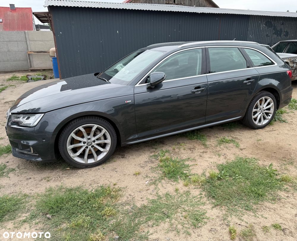 Audi A4 Avant 3.0 TDI Quattro S tronic - 25