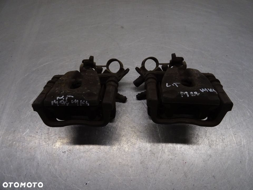 FORD MONDEO MK4 KOMBI 07-10 ZACISK TYŁ PRAWY - 1