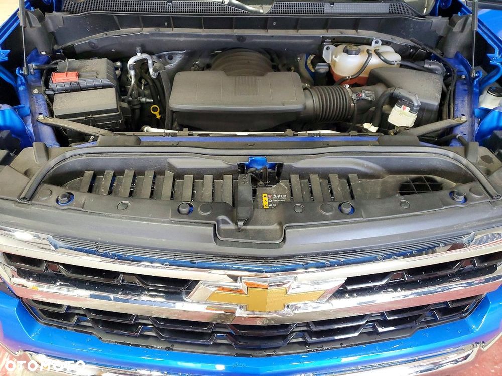 Chevrolet Silverado - 12