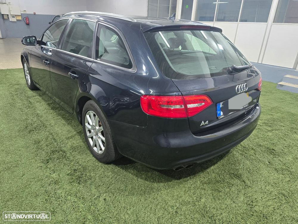 Audi A4 Avant 2.0 TDI exclusive - 6