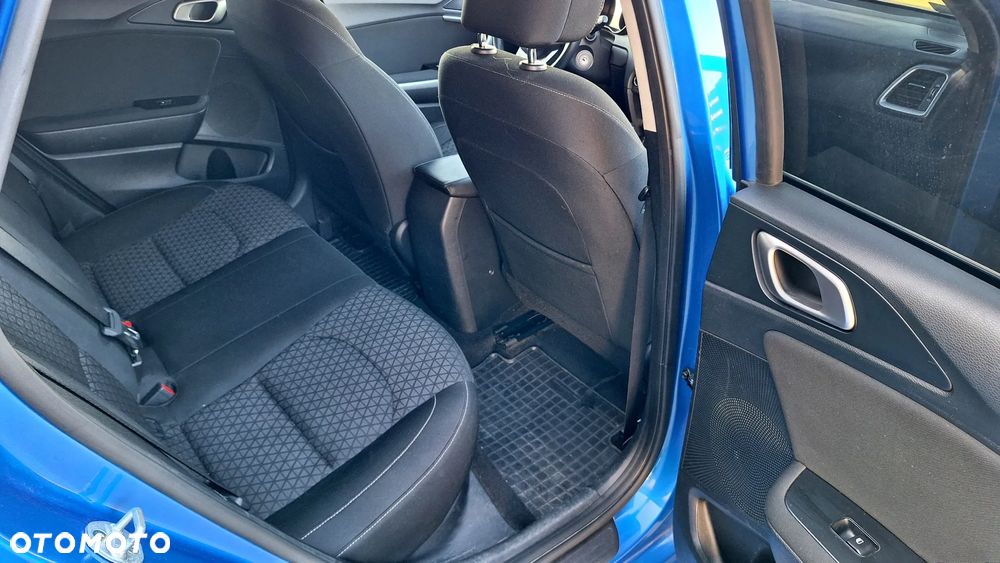 Kia Ceed 1.4 T-GDI M DCT - 23