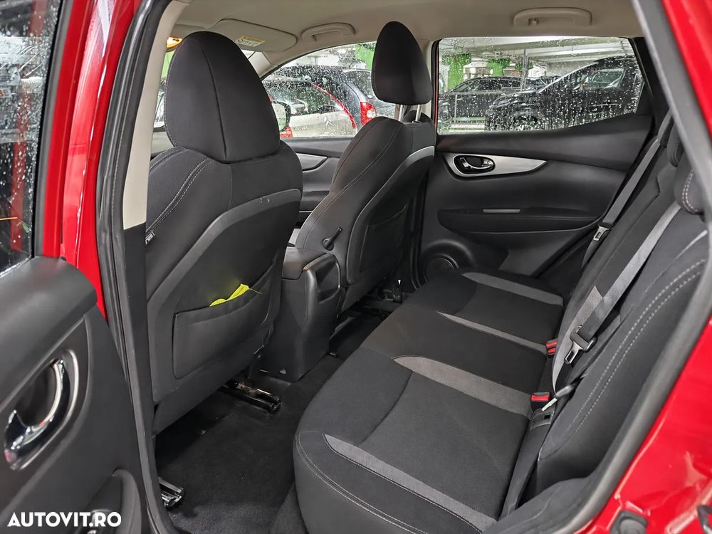 Nissan Qashqai 1.2 DIG-T Start/Stop X-TRONIC Tekna - 9