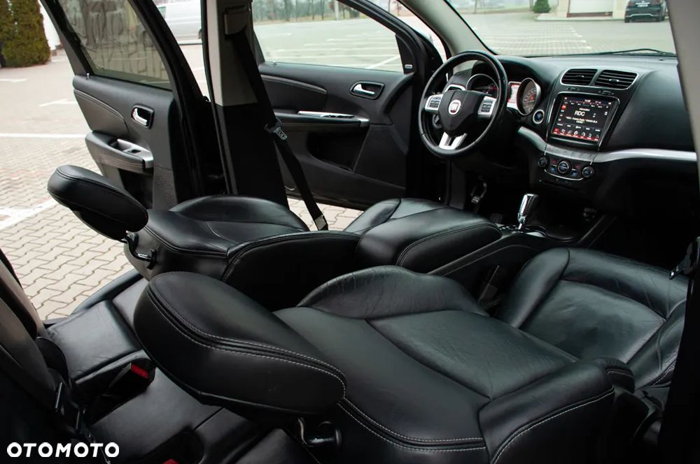 Fiat Freemont 2.0 Multijet 16V DPF Automatik Allrad Lounge - 33