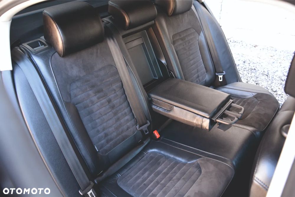 Volkswagen Passat 2.0 TDI Highline DSG - 18