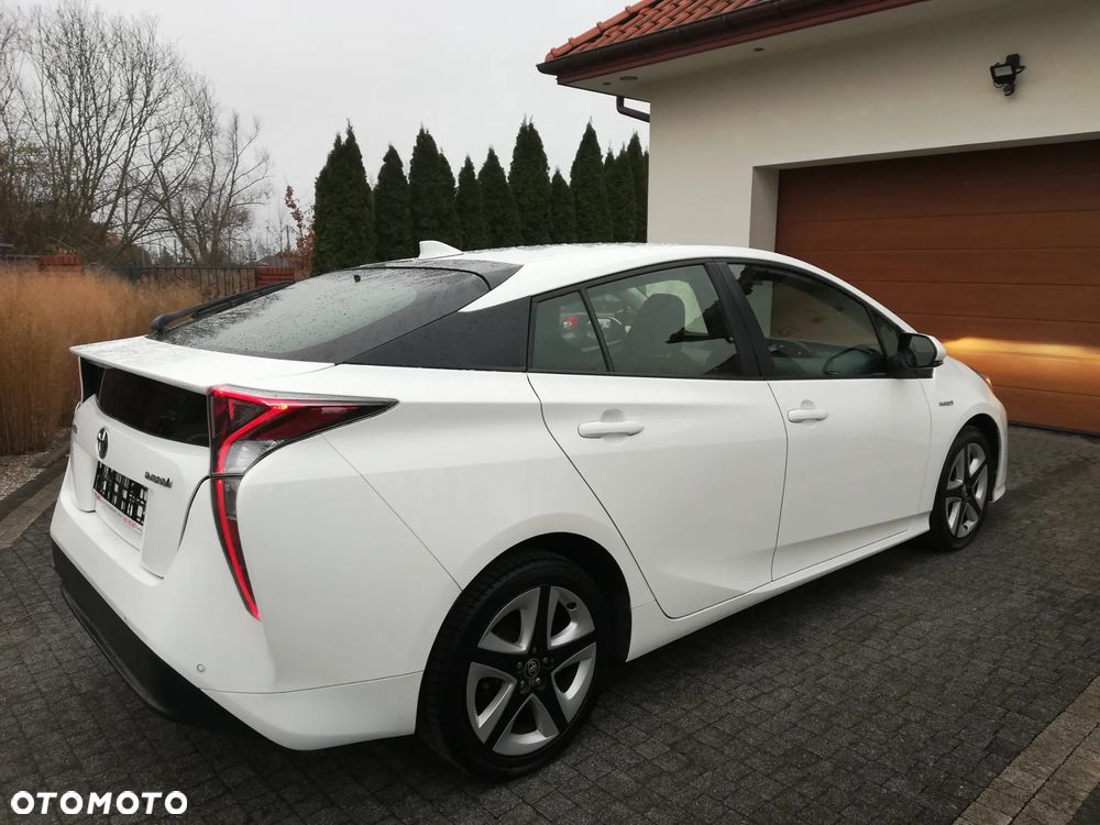 Toyota Prius - 8