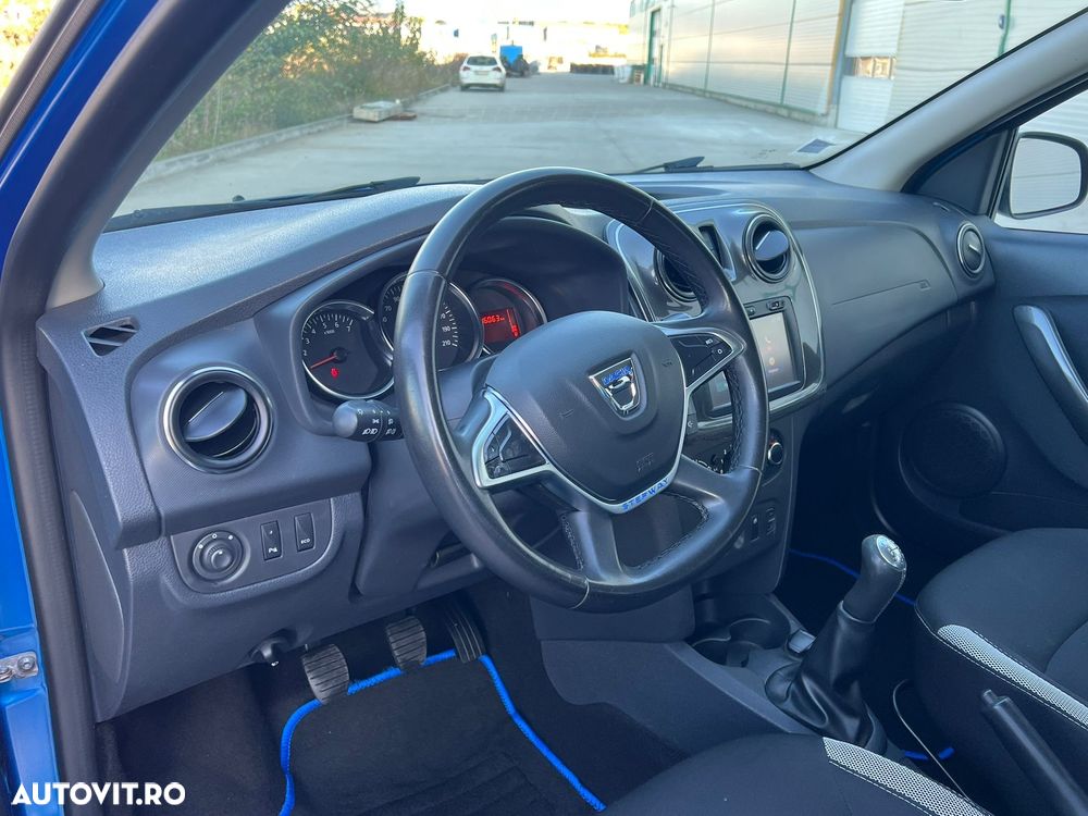 Dacia Sandero Stepway Blue dCi 95 Essential - 9