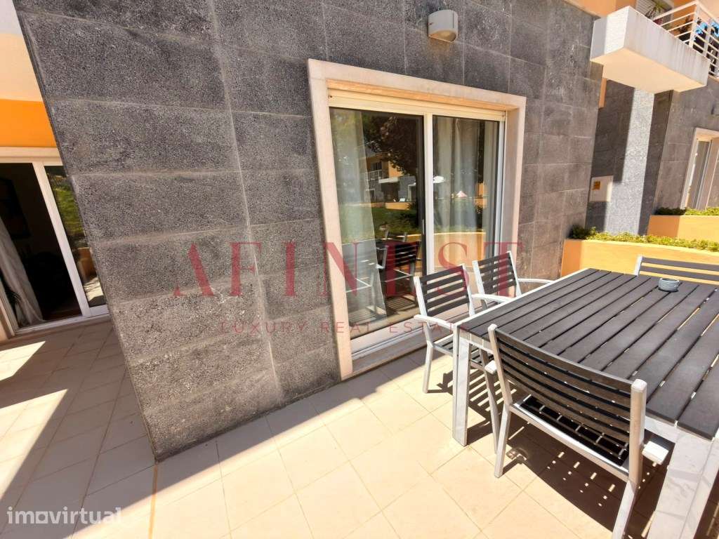 T2 COM SUITE + 2 GARAGENS EM JARDINS DE BIRRE, CASCAIS | Entrada Im... - Grande imagem: 2/18