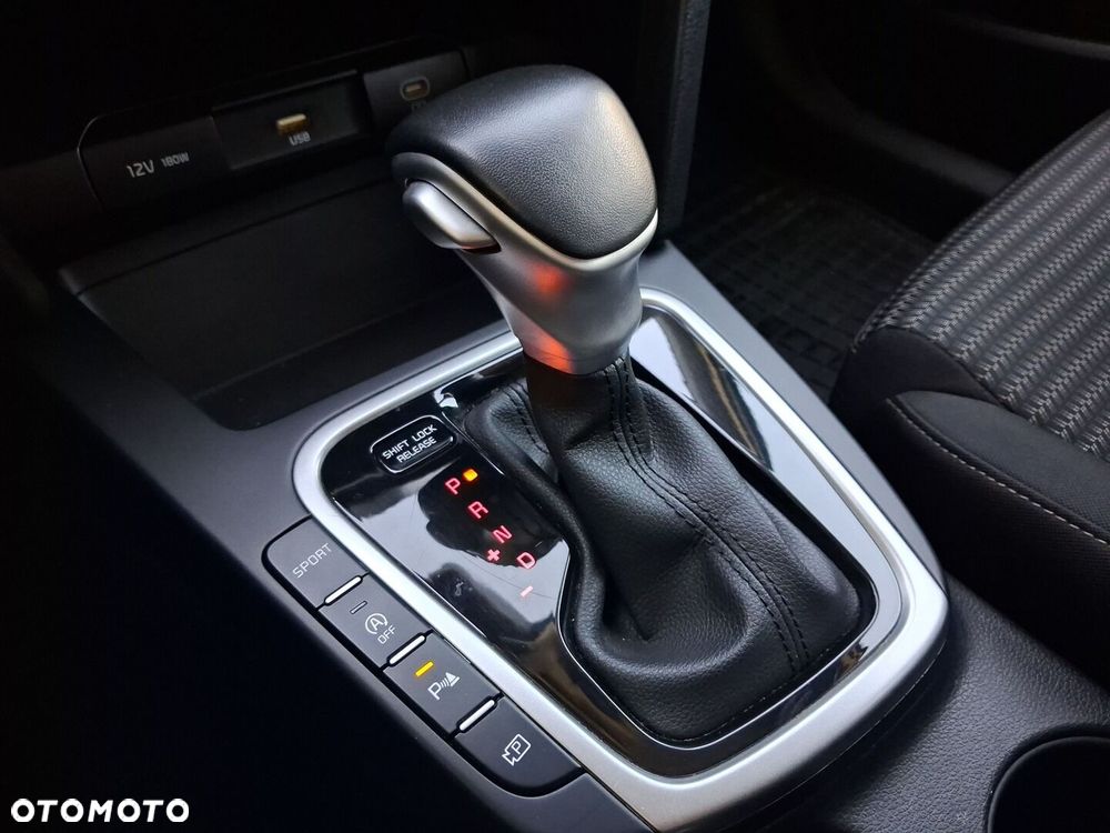Kia XCeed 1.5 T-GDI M DCT - 23