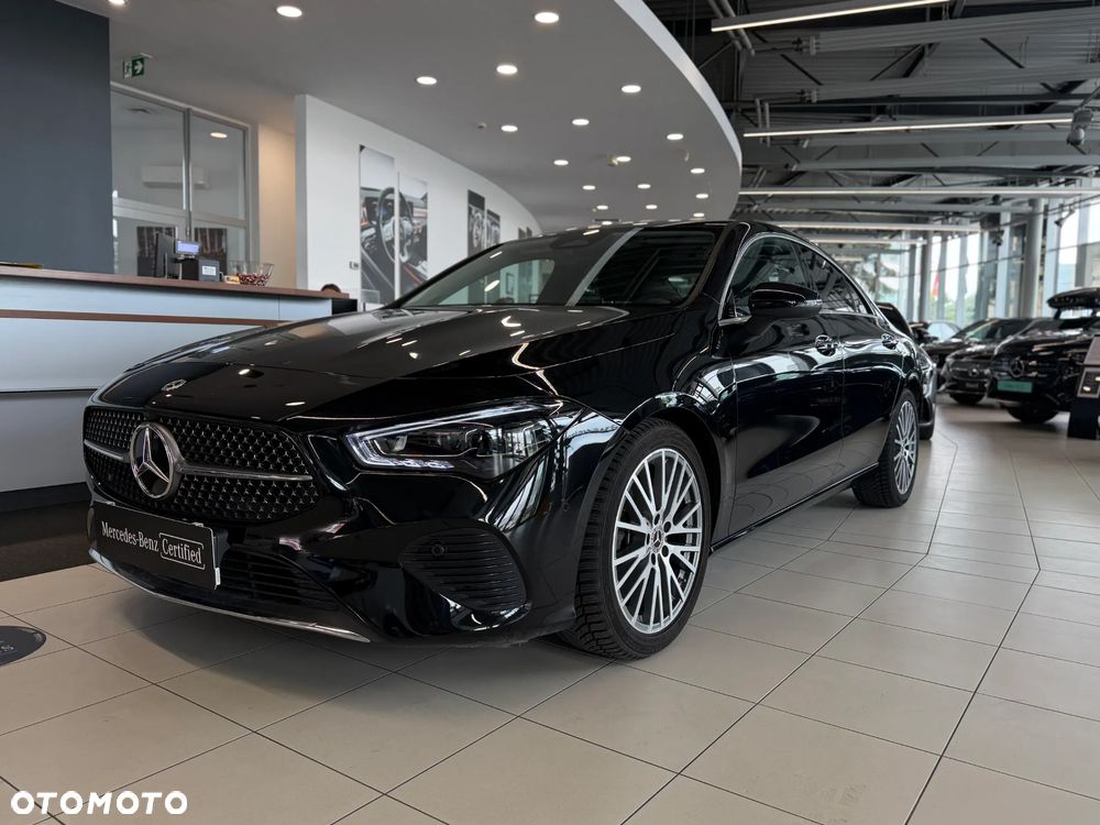 Mercedes-Benz CLA 180 Progressive 7G-DCT - 10
