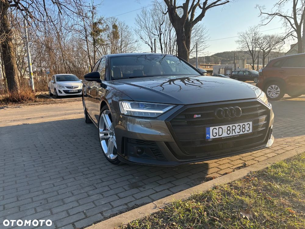 Audi S8 - 7