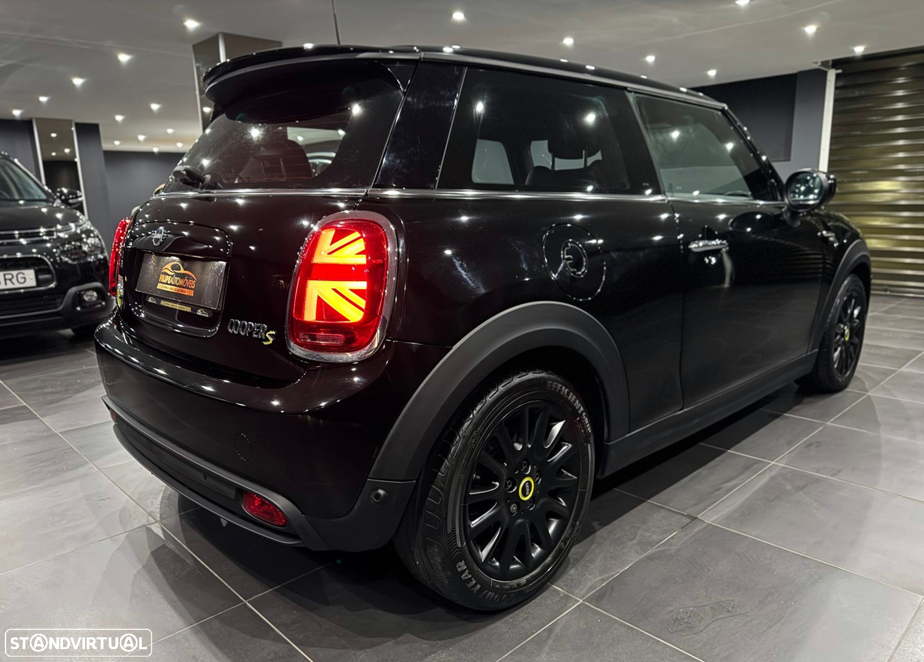 MINI 3 Portas Cooper SE Camden Edition - 8