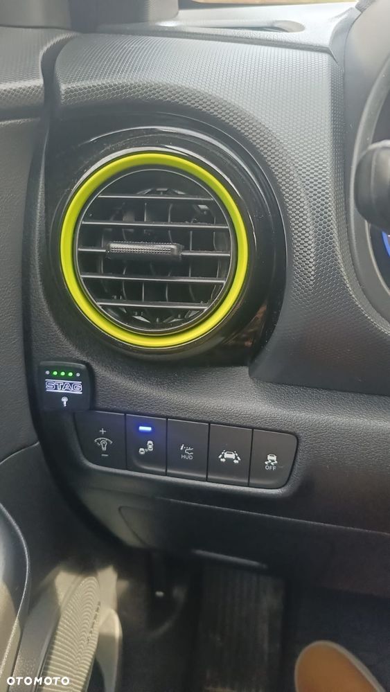 Hyundai Kona 1.6 T-GDI Premium 4WD DCT - 8