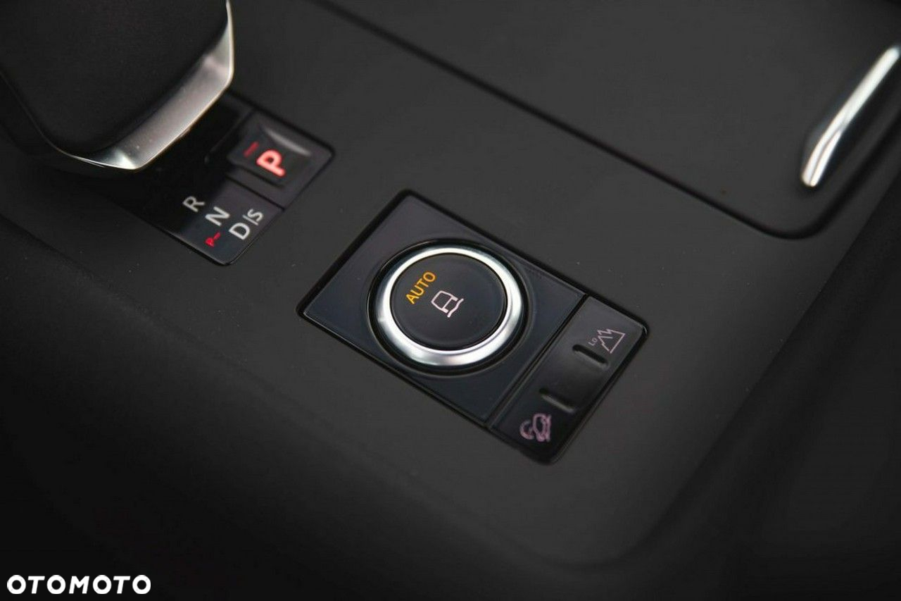 Land Rover Discovery - 26