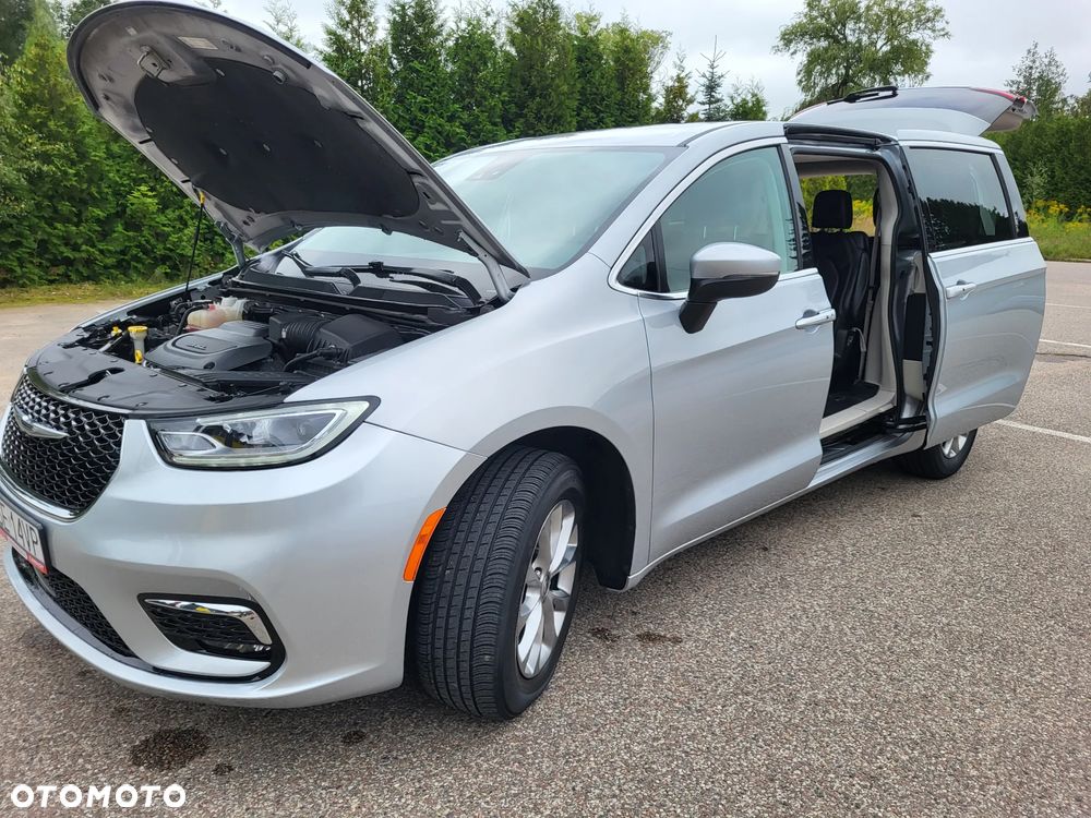 Chrysler Pacifica - 10