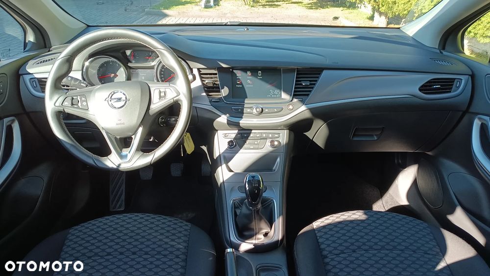 Opel Astra 1.4 Turbo Edition - 10