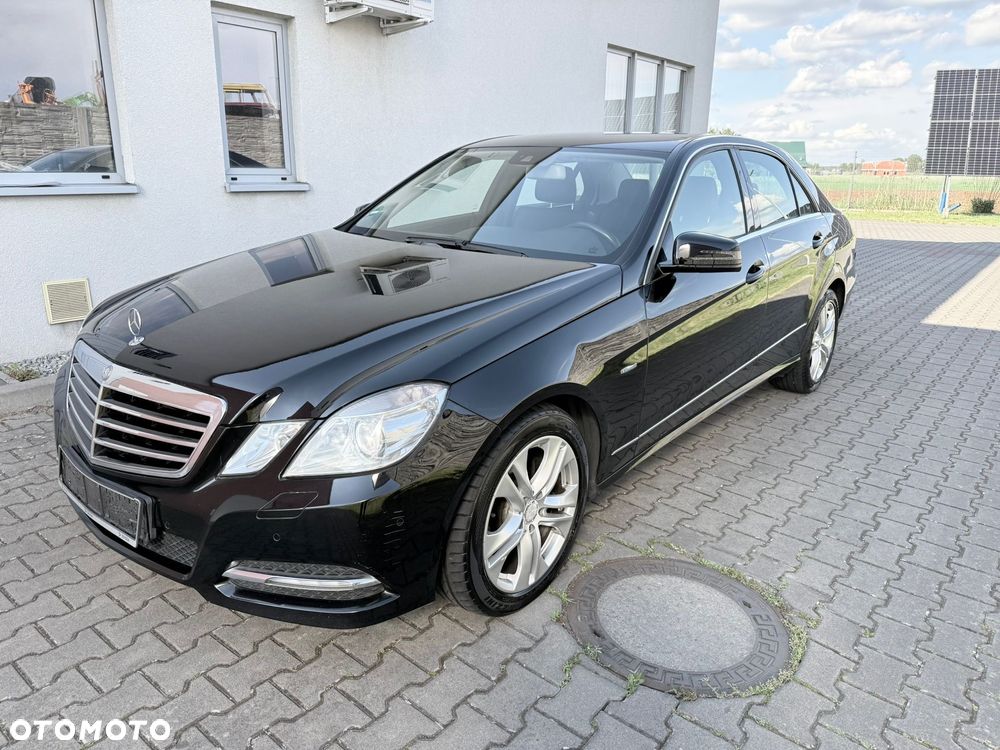 Mercedes-Benz Klasa E 220 CDI BlueEff Avantgarde - 1