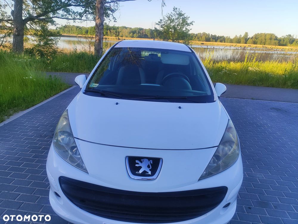 Peugeot 207 1.4 HDi Presence - 2
