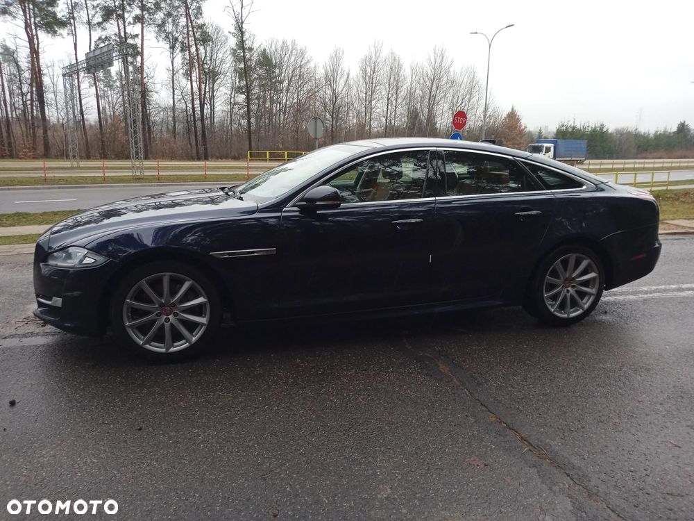 Jaguar XJ 3.0 T AWD R-Sport - 1