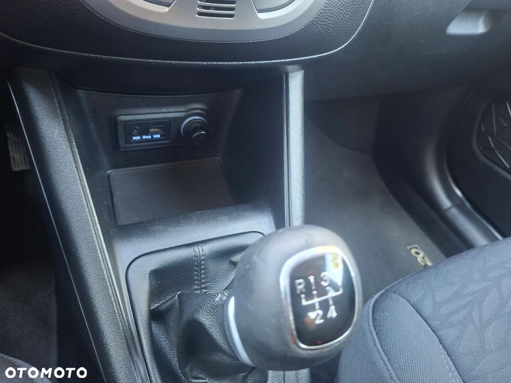 Hyundai ix20 1.4 Trend - 27