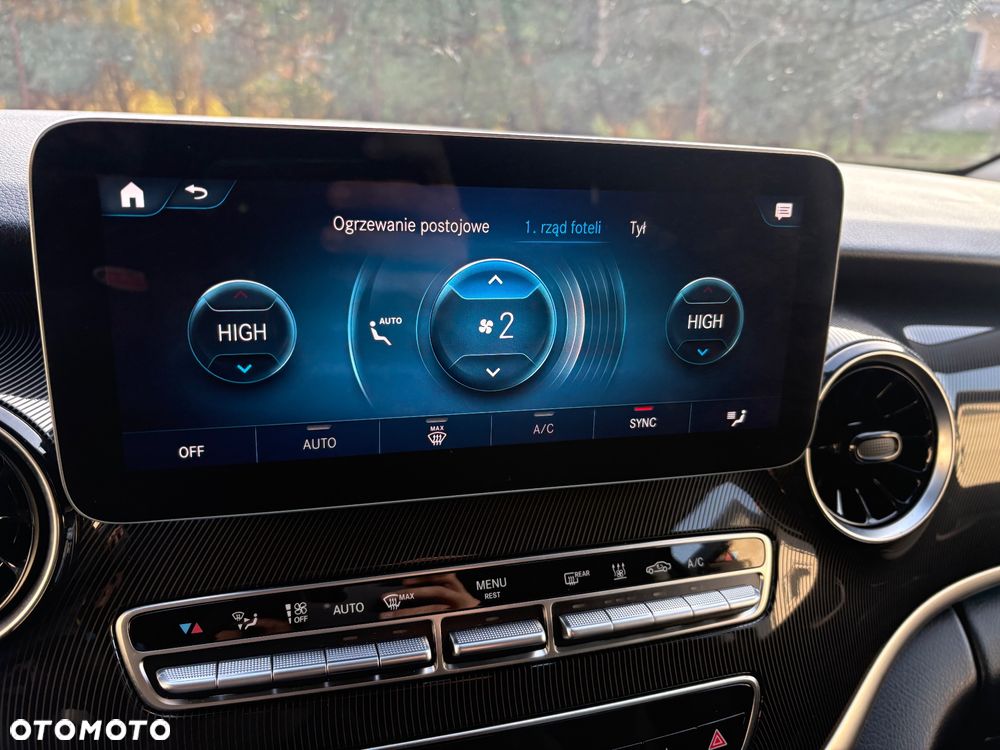 Mercedes-Benz Klasa V 300 d extralang 4Matic 9G-TRONIC Edition Edition 2023 - 37