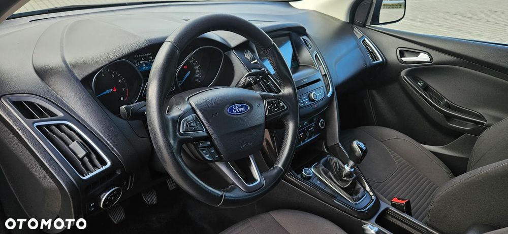 Ford Focus 1.0 EcoBoost Start-Stopp-System Business Edition - 6