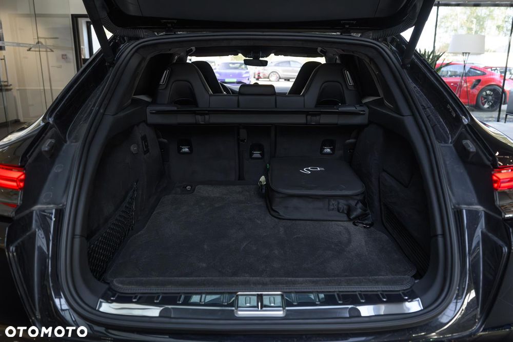 Porsche Panamera 4S E-Hybrid - 12