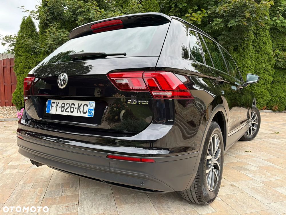 Volkswagen Tiguan - 32