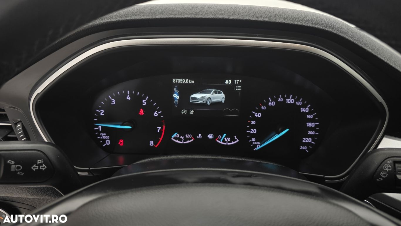 Ford Focus 1.0 EcoBoost Trend Edition - 16